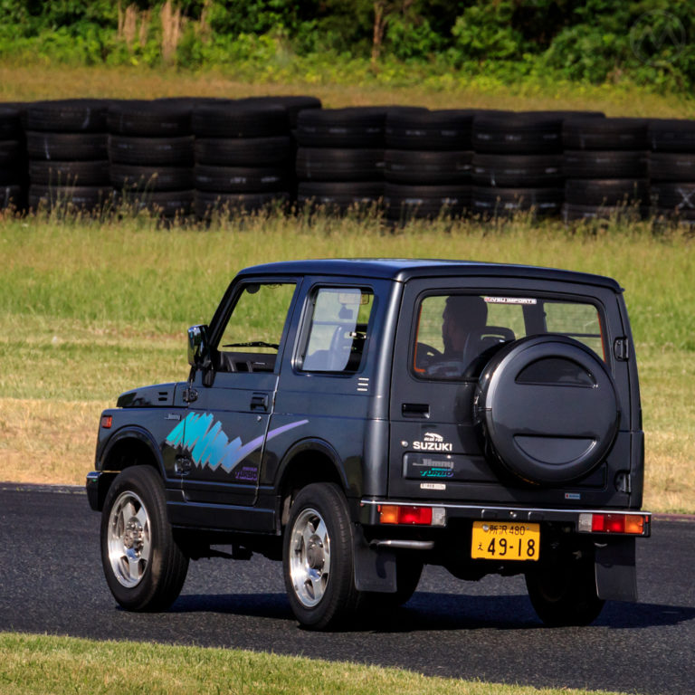 Japan's Jimny JA11 - Old Motors