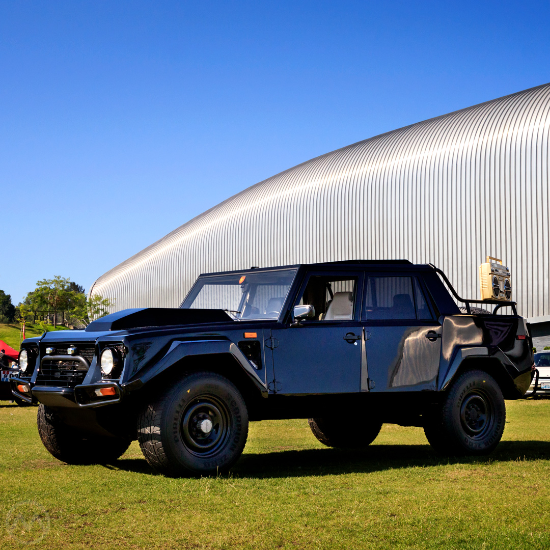 Lamborghini Lamborghini LM002: The Rambo Lambo - Old Motors