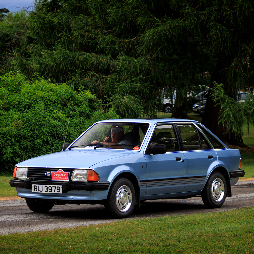 1983 Ford Escort 1.3 Ghia (Europe)